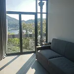 Veranda View Como