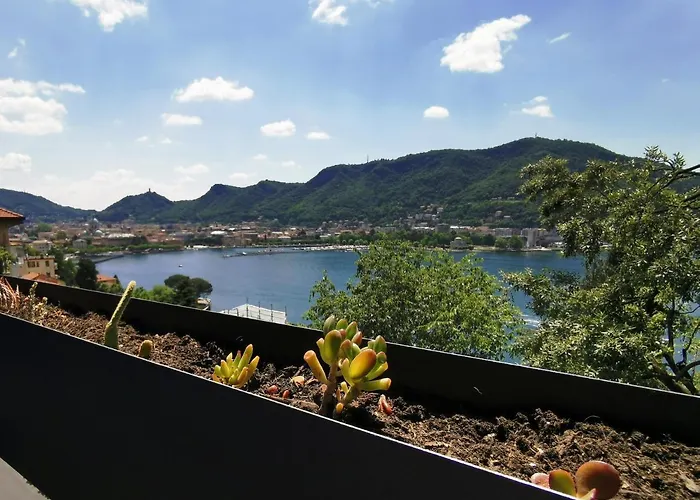 Veranda View Como